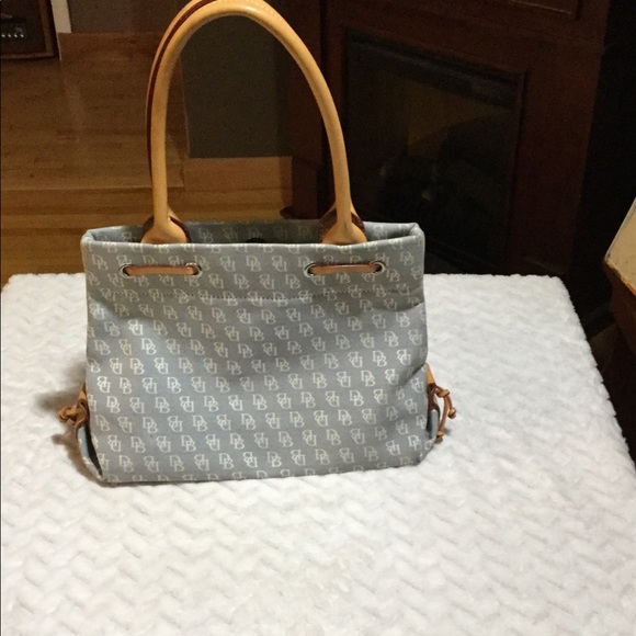 Dooney and Bourke canvas bag - Picture 2 of 8